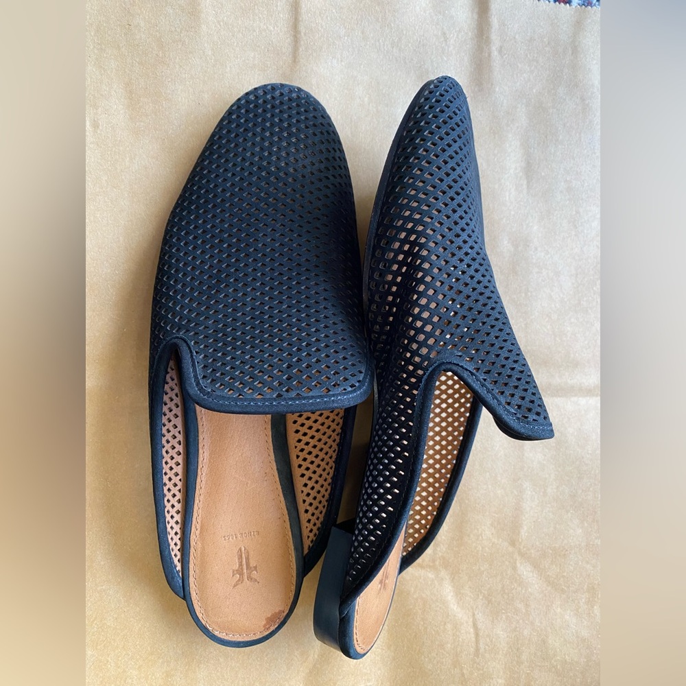 Frye Gwen perforated slide